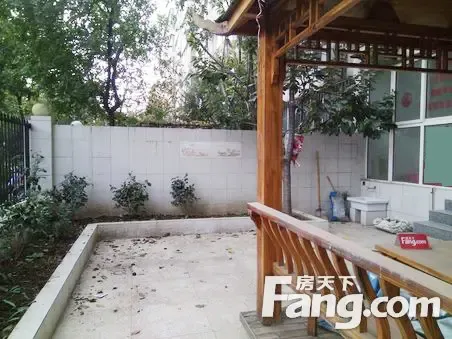 一楼带小院看起来就很美!住宅的价格洋房级的享受